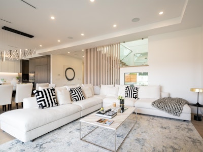 732 E 11th Street - 5