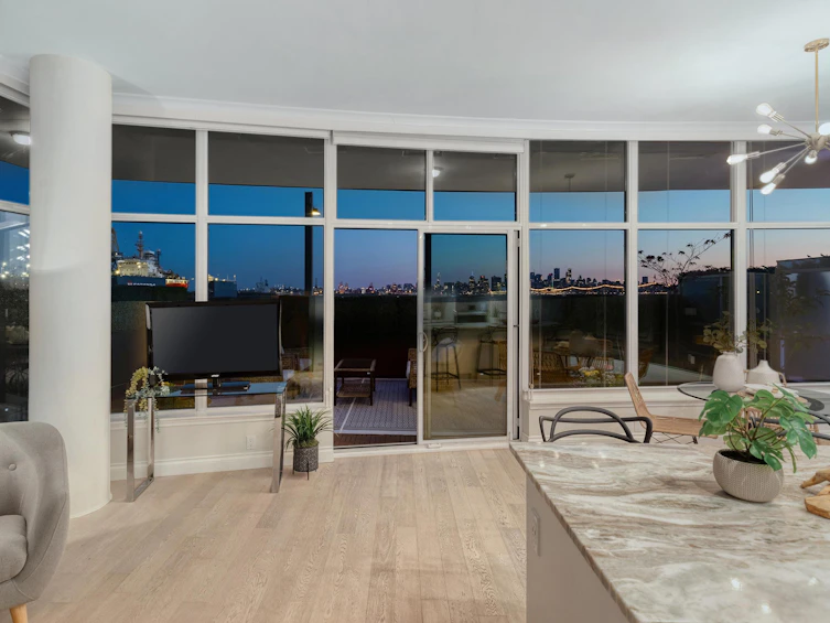 105-175 Victory Ship Way, North Vancouver, BC, V7L 0G1 - 4
