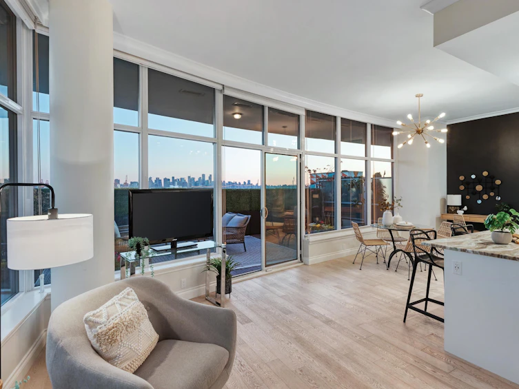 105-175 Victory Ship Way, North Vancouver, BC, V7L 0G1 - 8