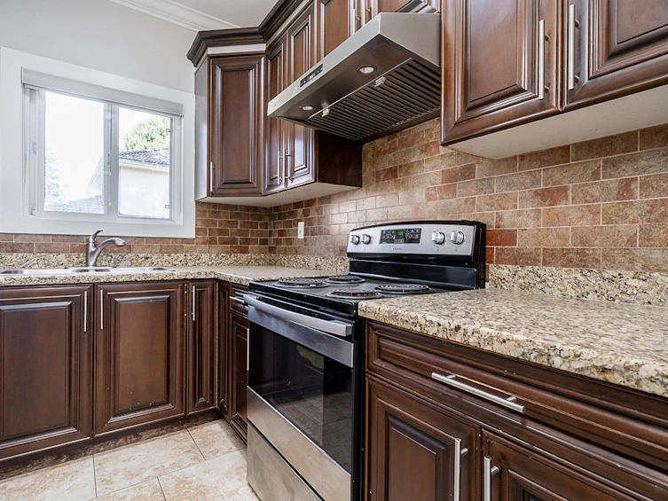16202 96a Avenue, Surrey, BC, V4N 5X1 - 14