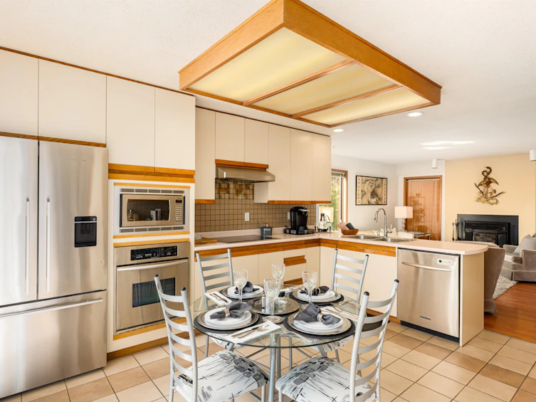 1343 Tyrol Road, West Vancouver, BC, V7S 2L5 - 22