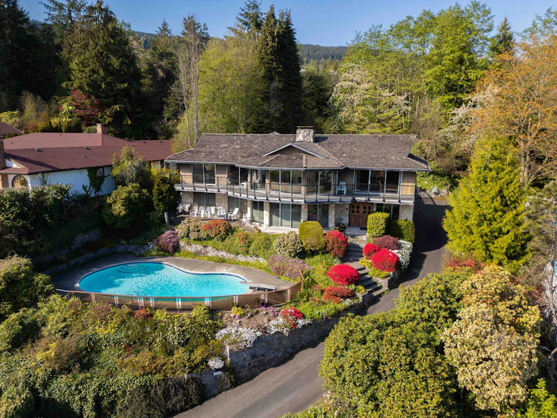 1343 Tyrol Road, West Vancouver BC V7S 2L5
