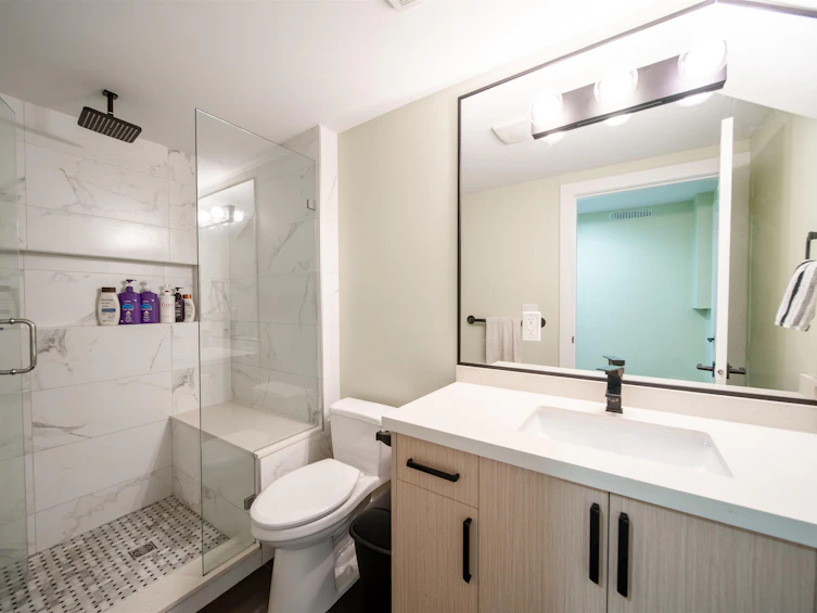 2028 Springer Avenue, Burnaby, BC, V5B 3M5 - 35