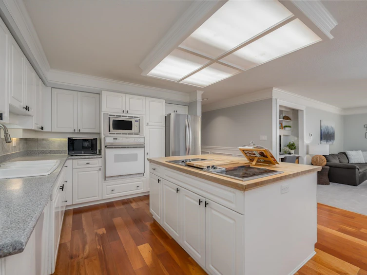 45 Parkgrove Crescent, Delta, BC, V4L 2J8 - 9