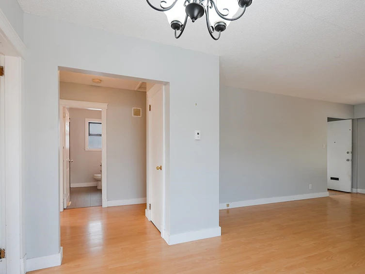 5120 Fairmont Street, Vancouver, BC, V5R 3V3 - 6