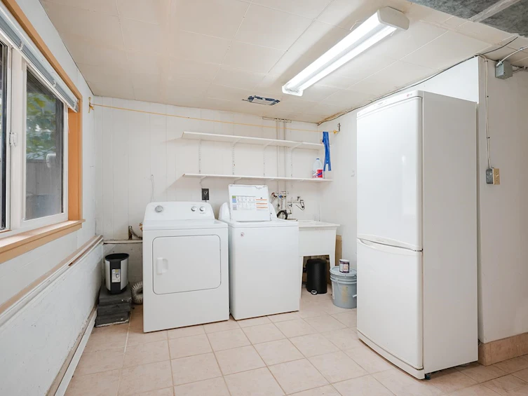 5120 Fairmont Street, Vancouver, BC, V5R 3V3 - 15