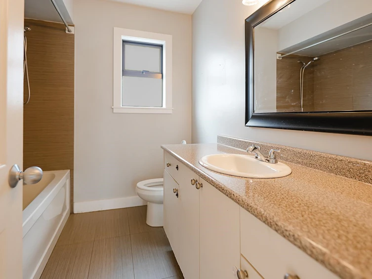 5120 Fairmont Street, Vancouver, BC, V5R 3V3 - 13