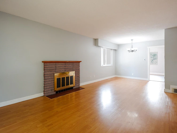 5120 Fairmont Street, Vancouver, BC, V5R 3V3 - 2
