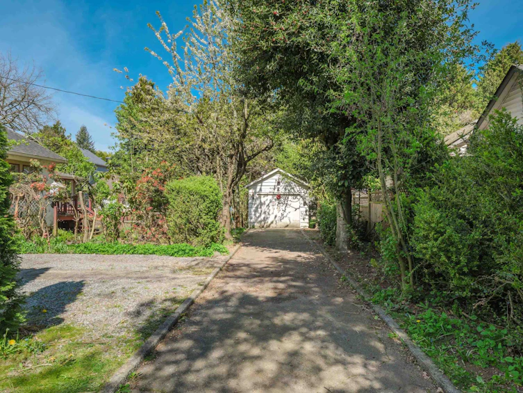 33601 1st Avenue, Mission, BC, V2V 1H3 - 37