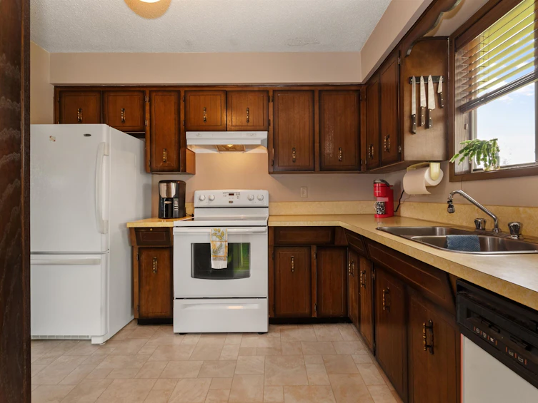 8705 Baker Drive, Chilliwack, BC, V2P 7A3 - 16