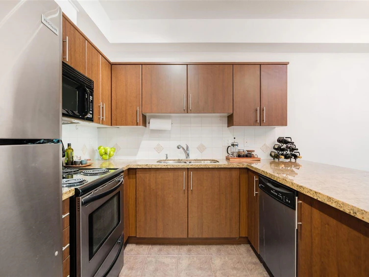 106-3240 St Johns Street, Port Moody, BC, V3H 0C1 - 3