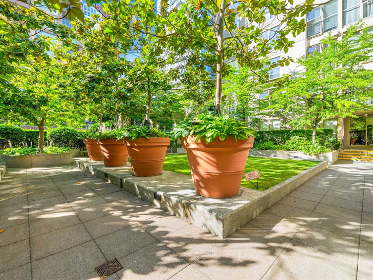 TH8-989 Richards Street, Vancouver, BC, V6B 6R6 - 23