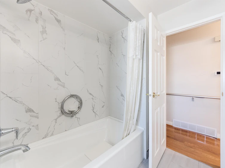 3810 Cardiff Place, Burnaby, BC, V5G 2G9 - 26