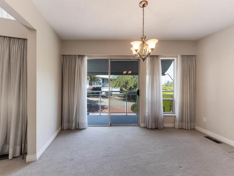 3810 Cardiff Place, Burnaby, BC, V5G 2G9 - 13
