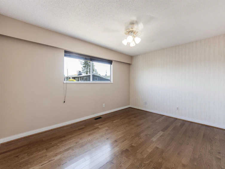 3810 Cardiff Place, Burnaby, BC, V5G 2G9 - 24