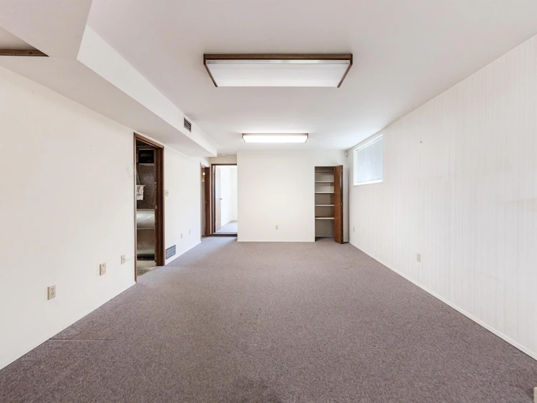 3810 Cardiff Place, Burnaby, BC, V5G 2G9 - 34