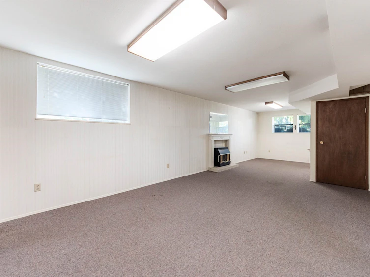 3810 Cardiff Place, Burnaby, BC, V5G 2G9 - 33