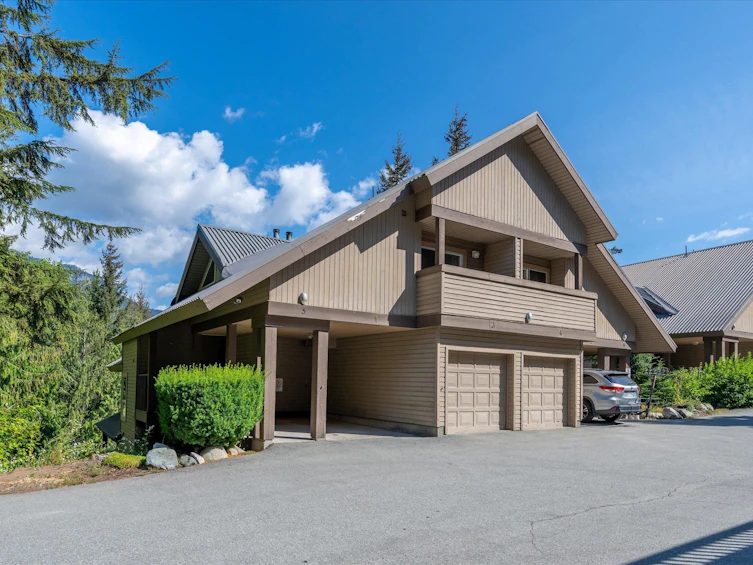 1-2240 Gondola Way, Whistler, BC, V8E 0N1