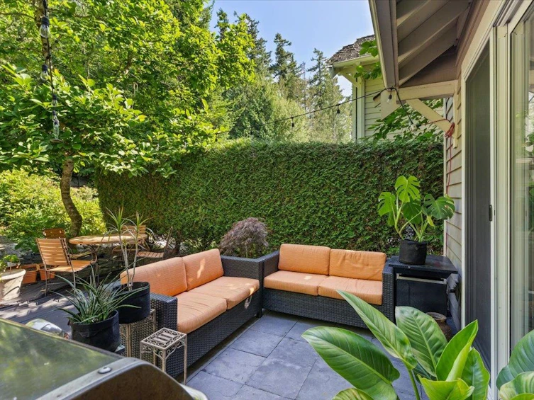 4949 Edendale Court, West Vancouver, BC, V7W 3H7 - 35