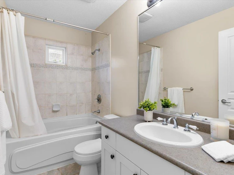 4949 Edendale Court, West Vancouver, BC, V7W 3H7 - 34
