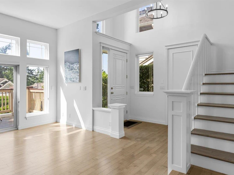 4949 Edendale Court, West Vancouver, BC, V7W 3H7 - 4