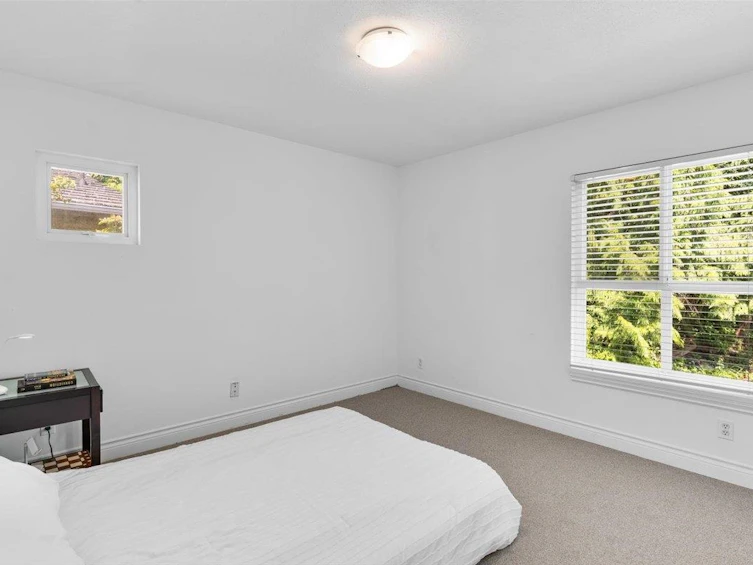 4949 Edendale Court, West Vancouver, BC, V7W 3H7 - 32