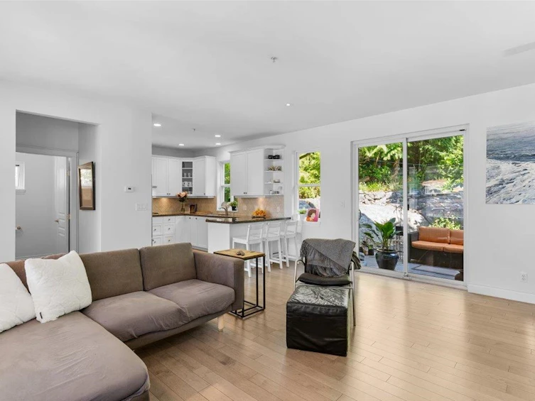 4949 Edendale Court, West Vancouver, BC, V7W 3H7 - 19