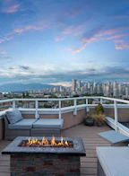 F 1244 W 7th Avenue