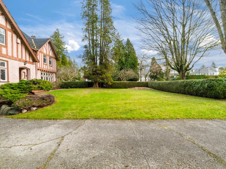 1603 W 49th Avenue, Vancouver, BC, V6M 2R8 - 35