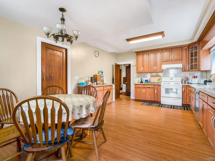 1603 W 49th Avenue, Vancouver, BC, V6M 2R8 - 22