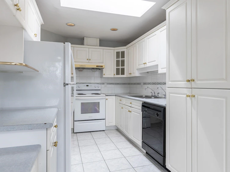 189 E 26th Avenue, Vancouver, BC, V5V 2G8 - 16