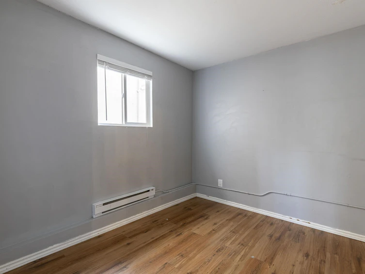 189 E 26th Avenue, Vancouver, BC, V5V 2G8 - 31