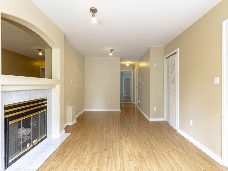 189 E 26th Avenue, Vancouver, BC, V5V 2G8 - 24