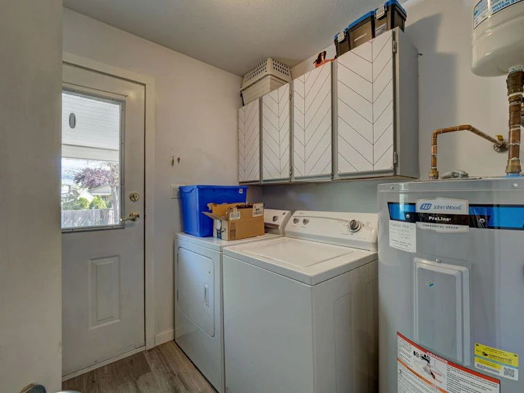 5718 Trail Avenue, Sechelt, BC, V0N 3A6 - 25