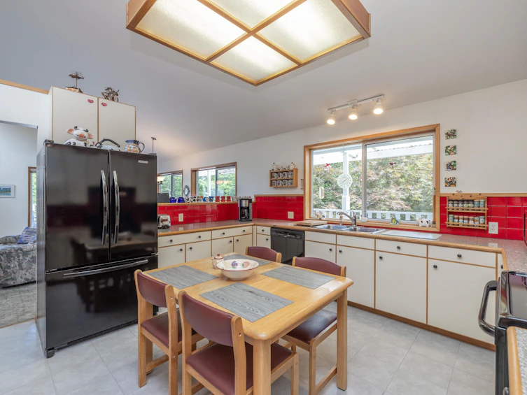 26307 Grant Avenue, Maple Ridge, BC, V2W 1H2 - 9