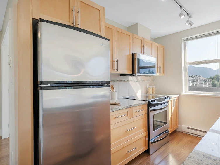401-1211 Village Green Way, Squamish, BC, V8B 0R7 - 3