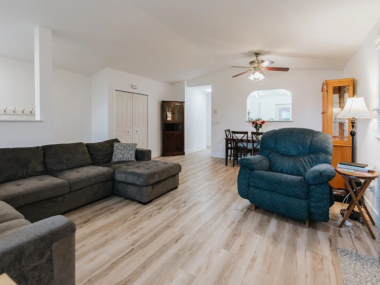 5744 Emily Way, Sechelt, BC, V7Z 0N5 - 4