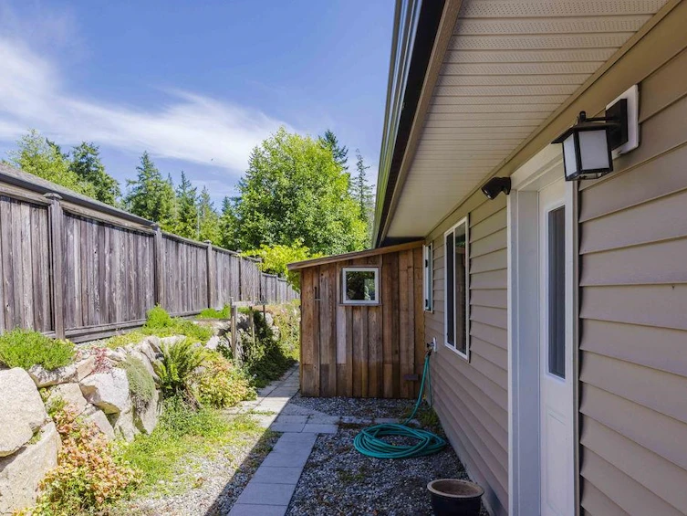 6360 Baillie Road, Sechelt, BC, V7Z 0V2 - 36