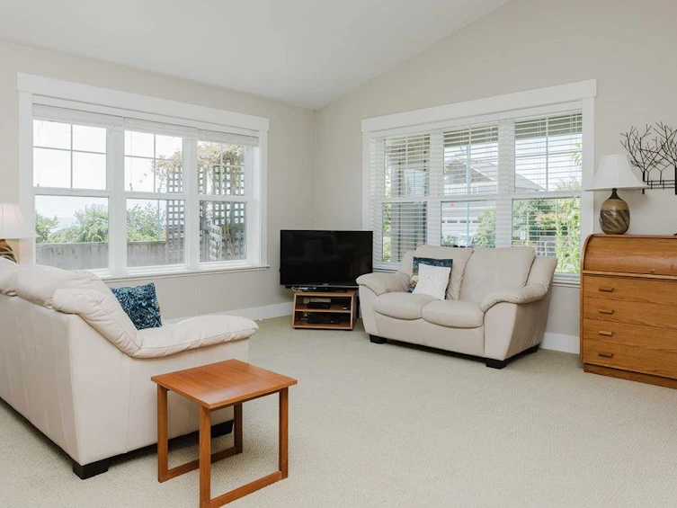 6360 Baillie Road, Sechelt, BC, V7Z 0V2 - 6