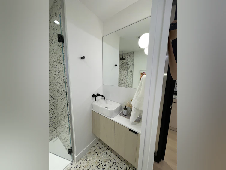 513-471 E Broadway, Vancouver, BC, V6T 1W9 - 8