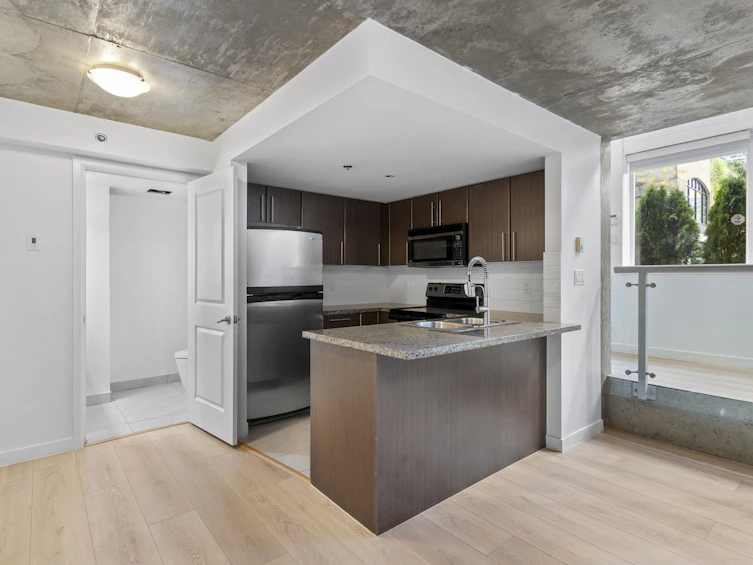 101-892 Carnarvon Street, New Westminster, BC, V3M 0C5 - 8