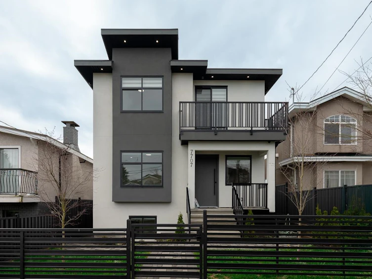 7707 Burgess Street, Burnaby, BC, V3N 3J1