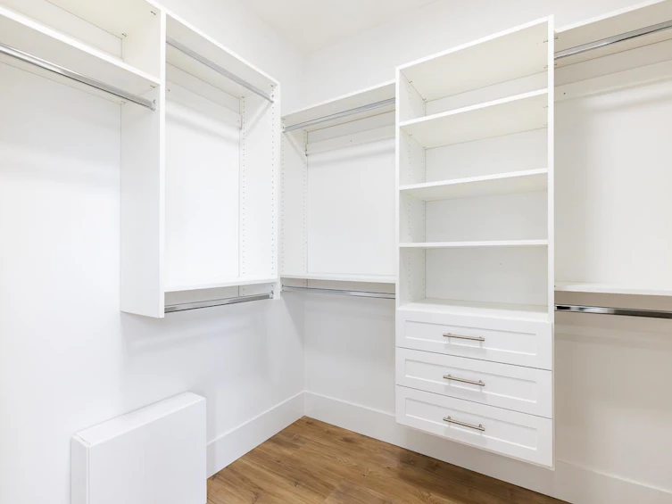 7707 Burgess Street, Burnaby, BC, V3N 3J1 - 31