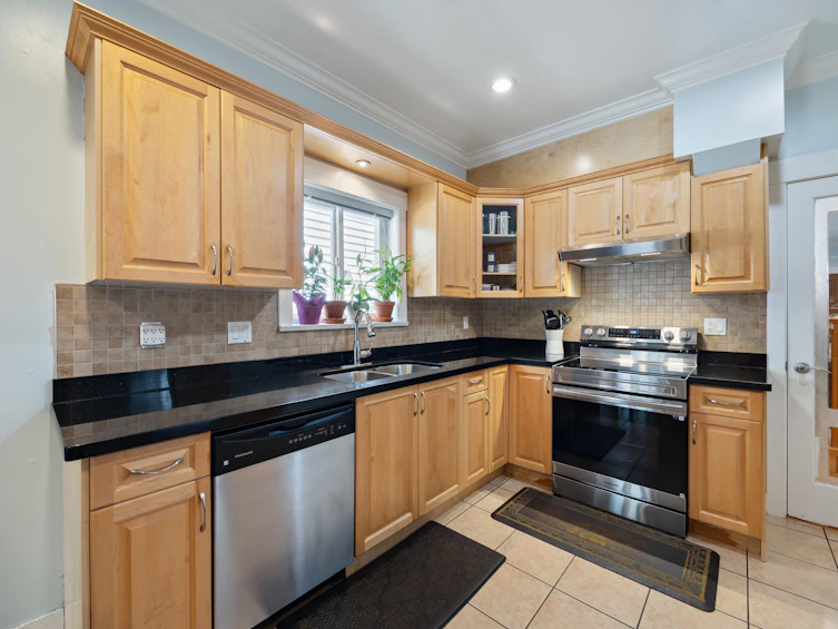 7356 12th Avenue, Burnaby, BC, V3N 2J9 - 13