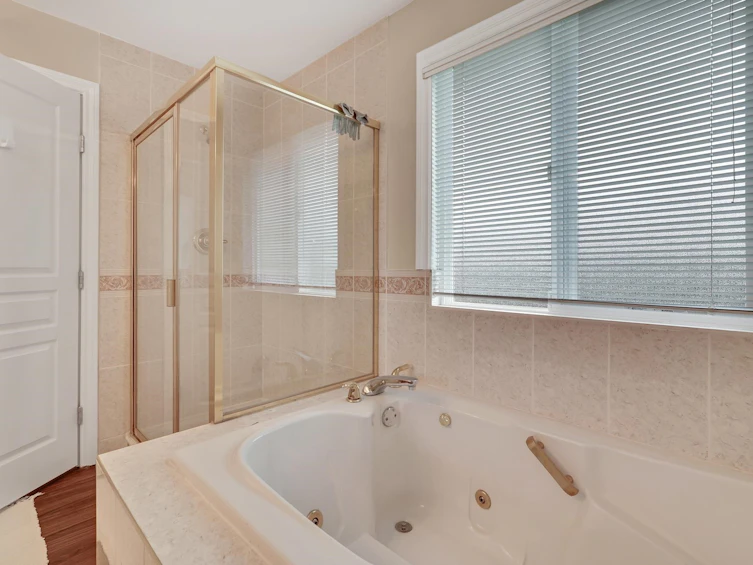 3529 156a Street, Surrey, BC, V4P 3J4 - 25