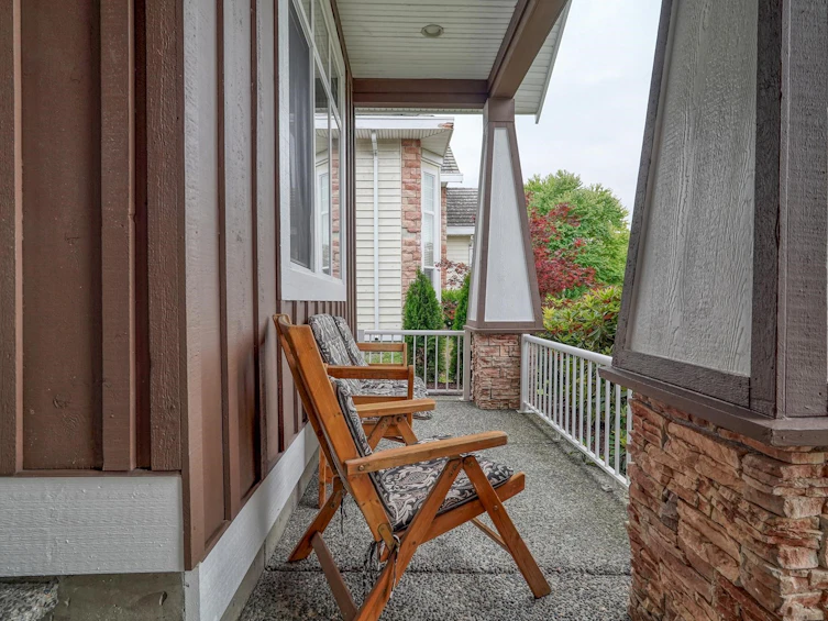 3529 156a Street, Surrey, BC, V4P 3J4 - 3
