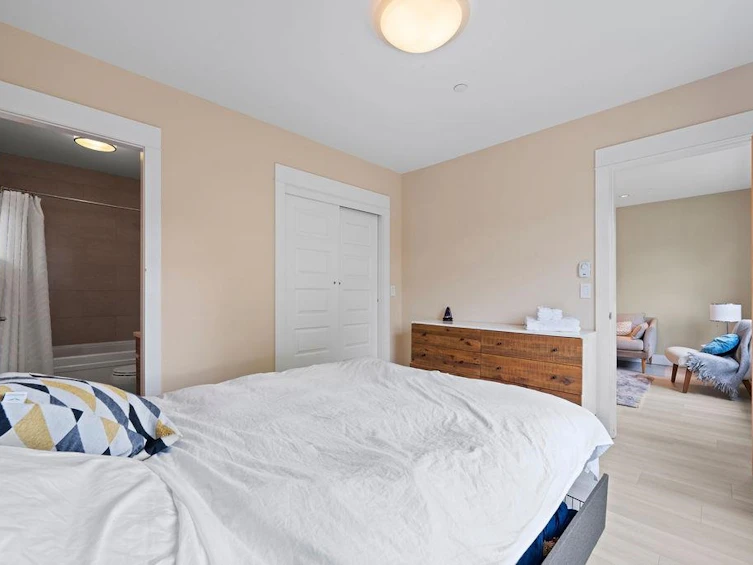 374 E 28th Avenue, Vancouver, BC, V5V 2M7 - 12