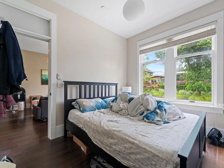 374 E 28th Avenue, Vancouver, BC, V5V 2M7 - 36