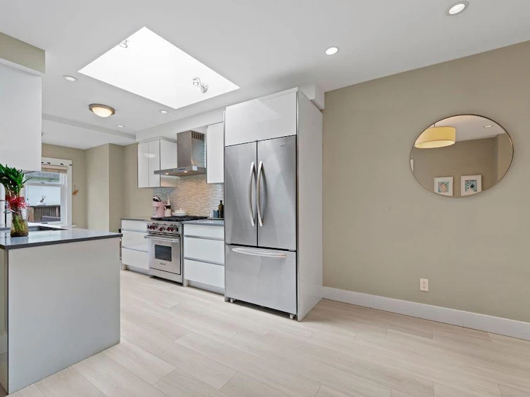 374 E 28th Avenue, Vancouver, BC, V5V 2M7 - 17