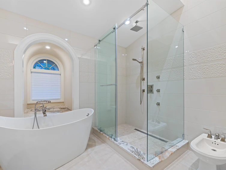 2540 Mathers Avenue, West Vancouver, BC, V7V 2J1 - 26